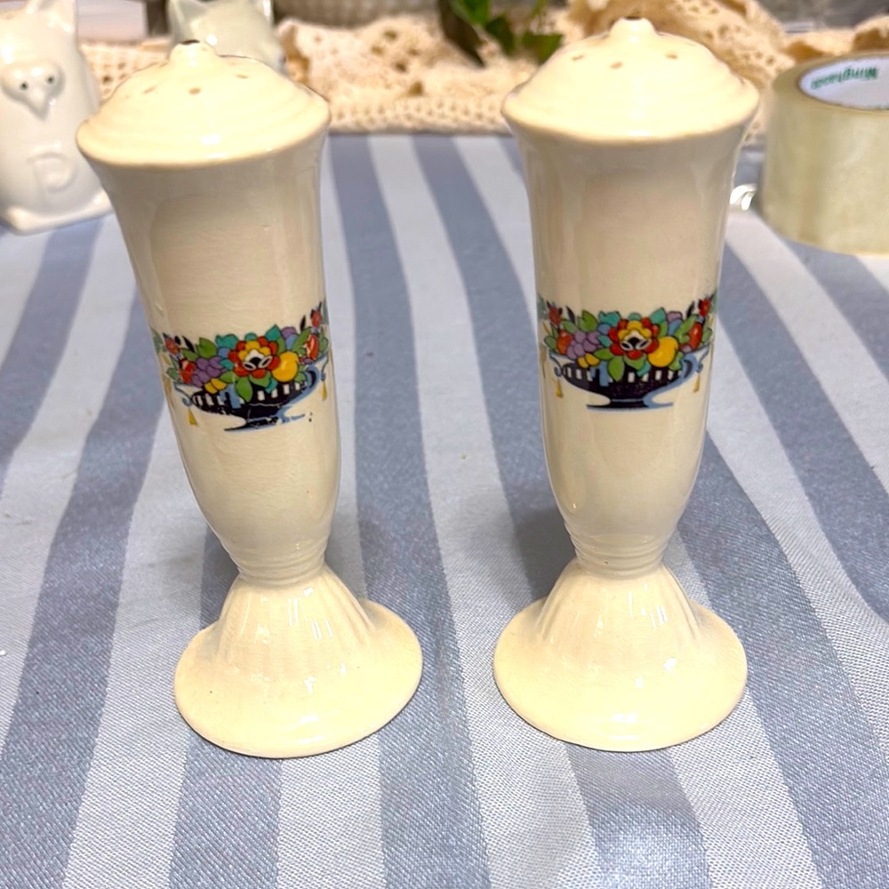 Vintage Floral Pedestal Salt and Pepper Shakers - Cream